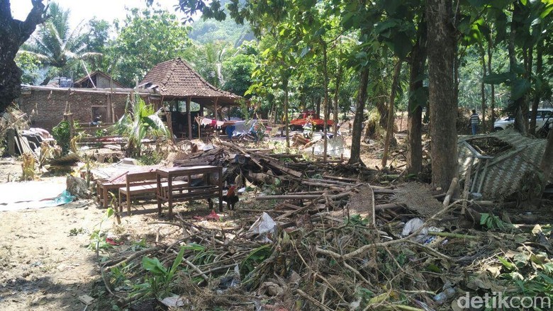 Seluruh Korban Banjir di Bantul Sudah Pulang dari Posko Pengungsian Seluruh Korban Banjir di Bantul Sudah Pulang dari Posko Pengungsian