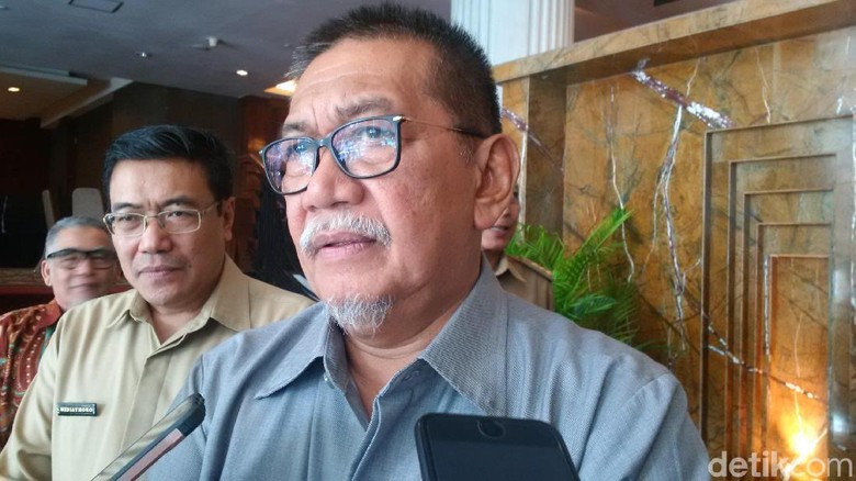 Deddy Mizwar Klaim PAN Tetap Mengusungnya di Pilgub Jabar Deddy Mizwar Klaim PAN Tetap Mengusungnya di Pilgub Jabar