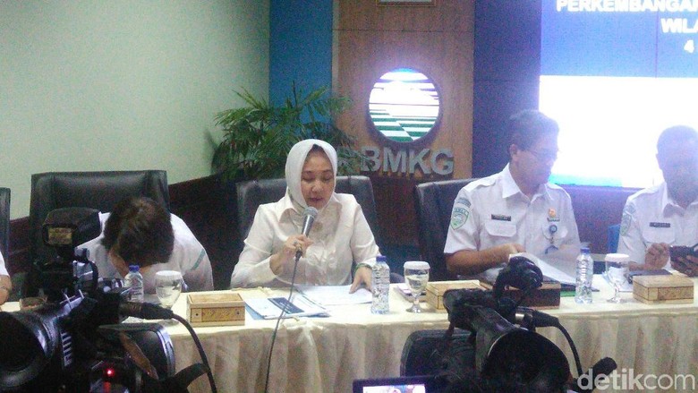 Siklon Dahlia Melemah, BMKG Imbau Masyarakat Tetap Waspada Siklon Dahlia Melemah, BMKG Imbau Masyarakat Tetap Waspada