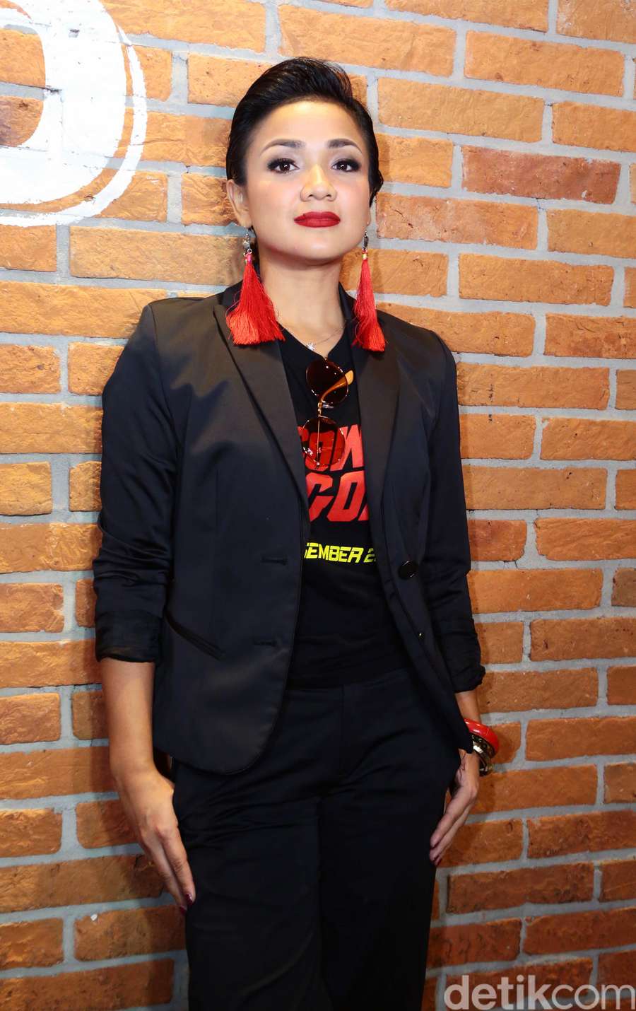 Boyish Nirina Zubir Yay Or Nay