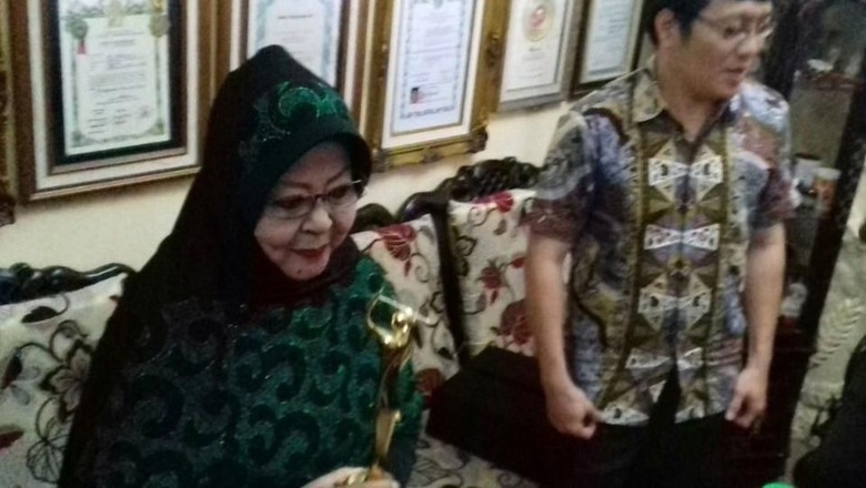 Terima AMI Award, Waldjinah Tak Menyangka Terima AMI Award, Waldjinah Tak Menyangka