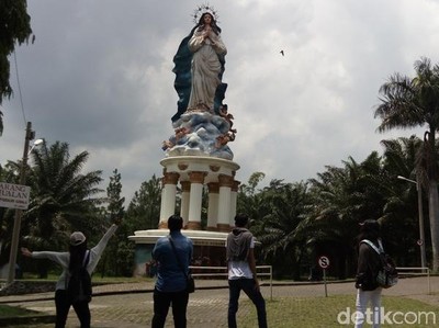 Patung Maria Assumpta Jadi Ikon Wisata Religi Baru Patung Maria Assumpta Jadi Ikon Wisata Religi Baru