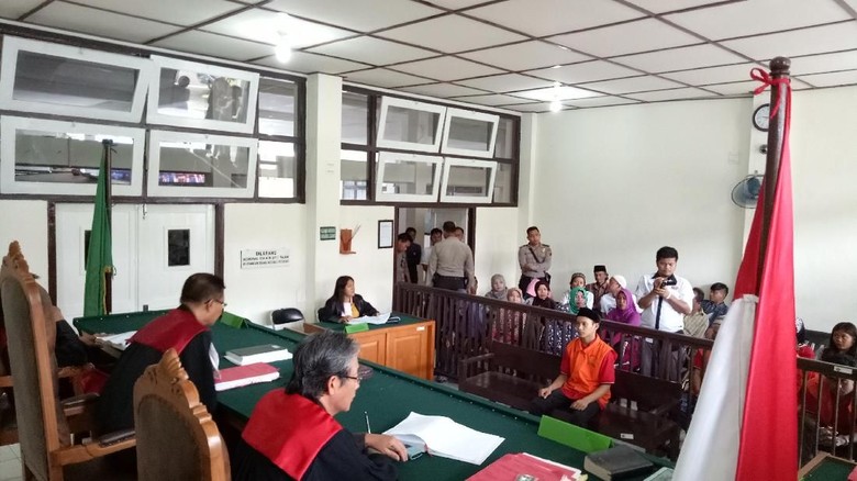 Pemerkosa Anak yang Bunuh Korban di Palembang Dihukum Mati Pemerkosa Anak yang Bunuh Korban di Palembang Dihukum Mati
