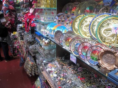 Belanja Puas di Hong Kong, Wajib ke Peak Market Belanja Puas di Hong Kong, Wajib ke Peak Market