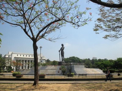 Potret Monumen Lapu Lapu, Pejuang Pertama Filipina Potret Monumen Lapu Lapu, Pejuang Pertama Filipina