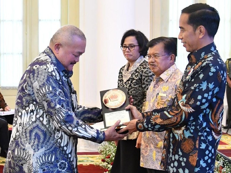 Presiden Jokowi Apresiasi Pengelolaan Keuangan Pemprov Sumsel Presiden Jokowi Apresiasi Pengelolaan Keuangan Pemprov Sumsel
