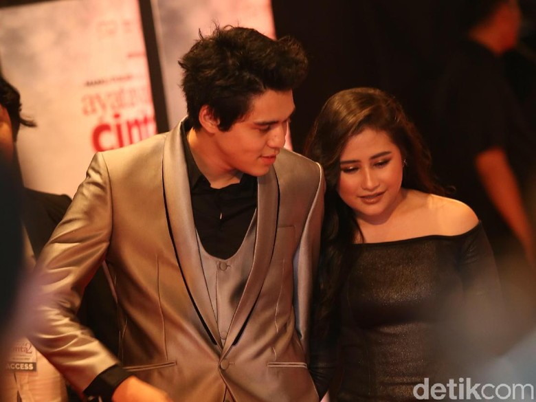 Malu-malu, Maxime Bouttier Akui Dekat dengan Prilly Latuconsina Malu-malu, Maxime Bouttier Akui Dekat dengan Prilly Latuconsina
