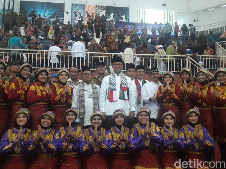 Anies ke RT/RW se-Jaktim: Ajak Warga untuk Ikut Musrenbang Anies ke RT/RW se-Jaktim: Ajak Warga untuk Ikut Musrenbang