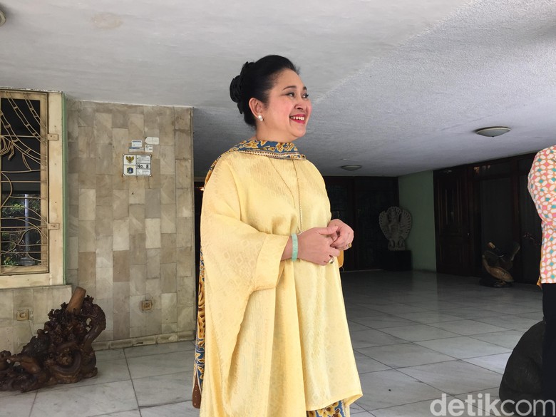 Titiek Soeharto Dukung Jokowi di Pilpres 2019 Titiek Soeharto Dukung Jokowi di Pilpres 2019