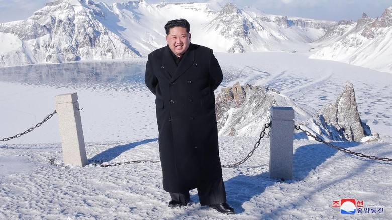 Kim Jong-Un Bersumpah Jadikan Korut Kekuatan Nuklir Terkuat Dunia Kim Jong-Un Bersumpah Jadikan Korut Kekuatan Nuklir Terkuat Dunia