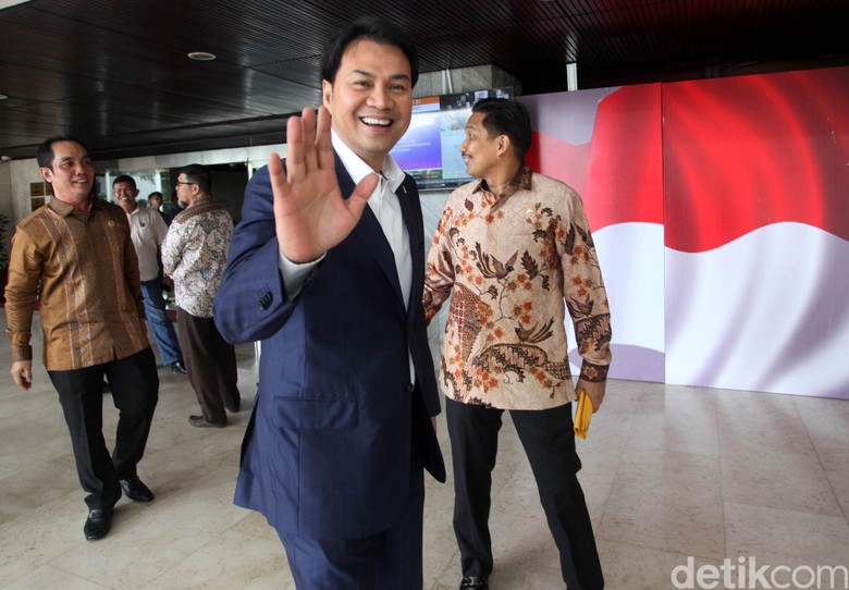 No Deal! Aziz Syamsuddin Tak Dilantik Jadi Ketua DPR No Deal! Aziz Syamsuddin Tak Dilantik Jadi Ketua DPR