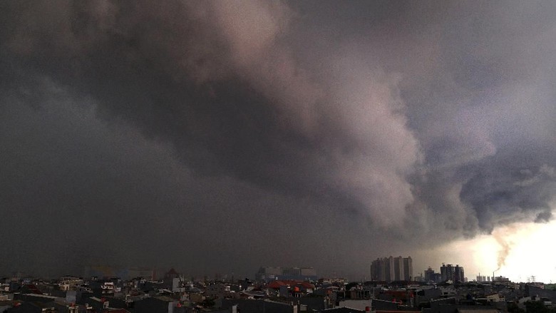 Sebagian Wilayah Jabodetabek Akan Diguyur Hujan Ringan Hari Ini Sebagian Wilayah Jabodetabek Akan Diguyur Hujan Ringan Hari Ini
