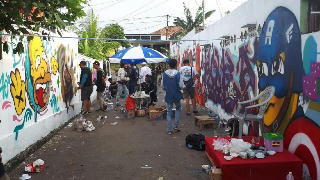 Cantiknya Kampung Warna-Warni dan Kolaborasi Seni Grafity Palembang Cantiknya Kampung Warna-Warni dan Kolaborasi Seni Grafity Palembang