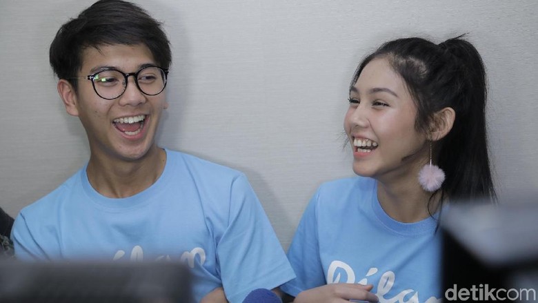 Adu Akting di Dilan, Vanesha Prescilla Baper dengan Iqbaal CJR Adu Akting di Dilan, Vanesha Prescilla Baper dengan Iqbaal CJR