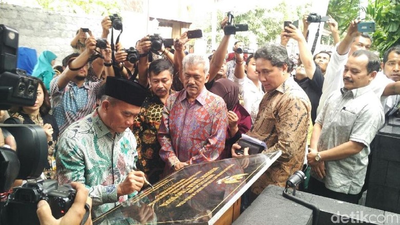 Mendikbud Minta Buku Yerusalem Ibu Kota Israel Ditarik Mendikbud Minta Buku Yerusalem Ibu Kota Israel Ditarik
