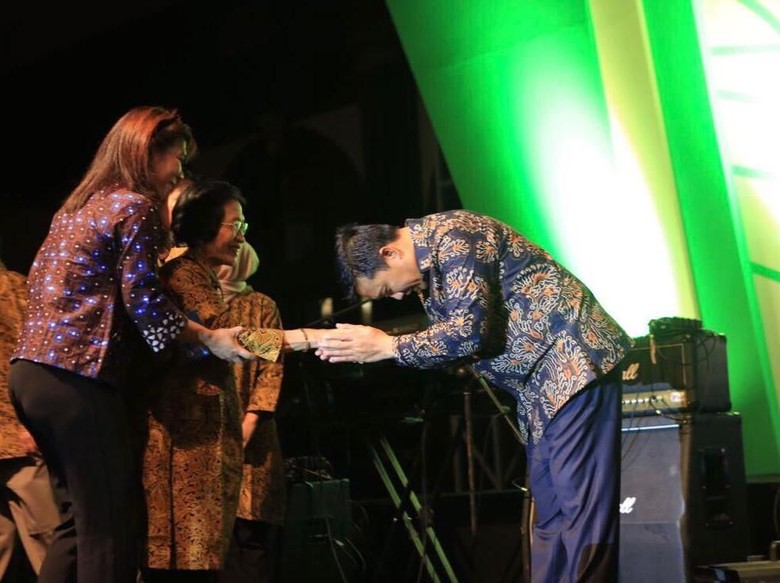 Terima Kasih Pahlawan Olahraga Indonesia Terima Kasih Pahlawan Olahraga Indonesia