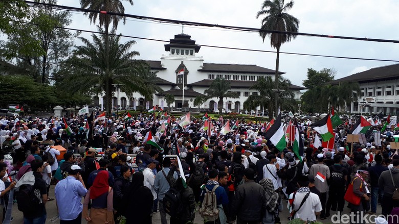 Ormas Islam Jabar Deklarasikan Yerusalem Ibu Kota Palestina Ormas Islam Jabar Deklarasikan Yerusalem Ibu Kota Palestina