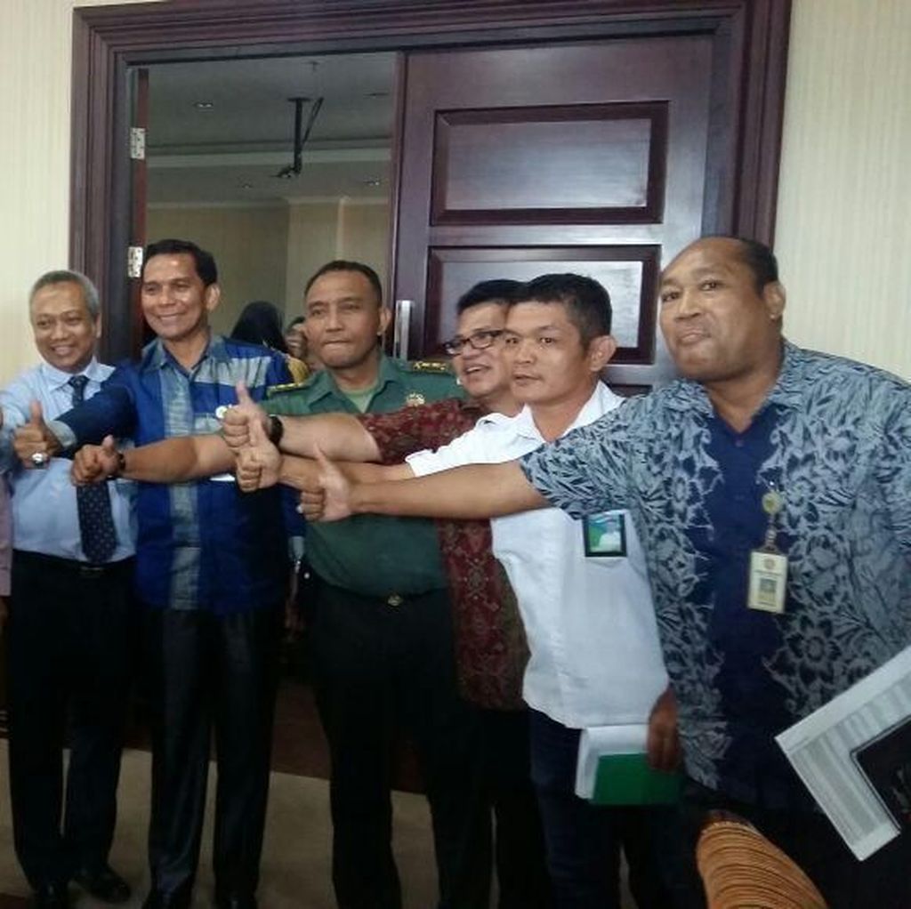 Jurus Kementan Amankan Harga Pangan di Ambon Jelang Natal Jurus Kementan Amankan Harga Pangan di Ambon Jelang Natal