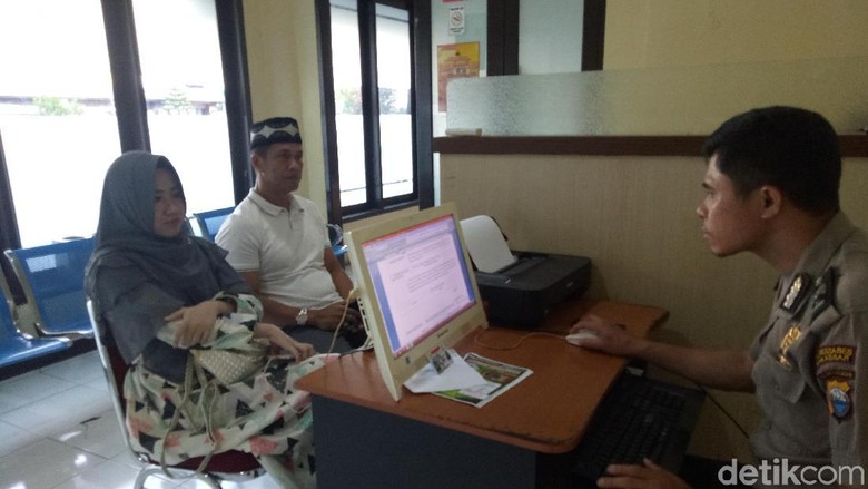 Insiden Mobil Vs Pengantar Jenazah di Makassar, Korban Lapor ke Polisi Insiden Mobil Vs Pengantar Jenazah di Makassar, Korban Lapor ke Polisi