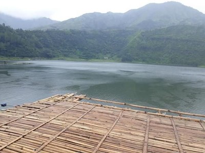 Indahnya Telaga Menjer di Dieng Indahnya Telaga Menjer di Dieng
