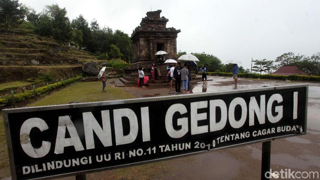 Menjelajah Wisata Alam Candi Gedong Songo Menjelajah Wisata Alam Candi Gedong Songo