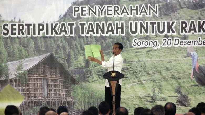Jokowi Ungkap Alasan Sertifikat Tanah Papua Barat Sulit Terbit