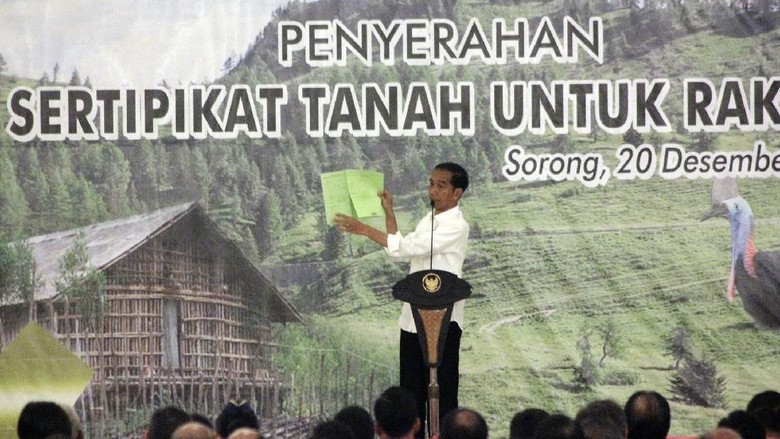 Jokowi Ungkap Alasan Sertifikat Tanah Papua Barat Sulit Terbit Jokowi Ungkap Alasan Sertifikat Tanah Papua Barat Sulit Terbit