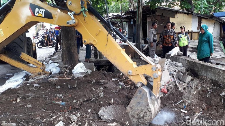 Ini Kegiatan Wali Kota Risma Saat Peringatan Hari Ibu Ini Kegiatan Wali Kota Risma Saat Peringatan Hari Ibu