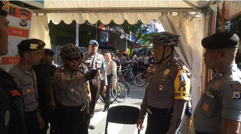 Ditsabhara Gebrak Meja Pos Jaga Natal: Ini Kenapa Masih Kosong! Ditsabhara Gebrak Meja Pos Jaga Natal: Ini Kenapa Masih Kosong!