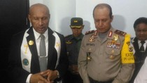 Kunjungi Sejumlah Gereja, Kapolda Pastikan Natal di Papua Aman