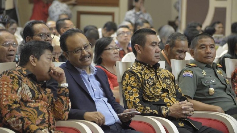Pesan Wagub Jatim di Hari Natal: Jaga Keutuhan PBNU Pesan Wagub Jatim di Hari Natal: Jaga Keutuhan PBNU