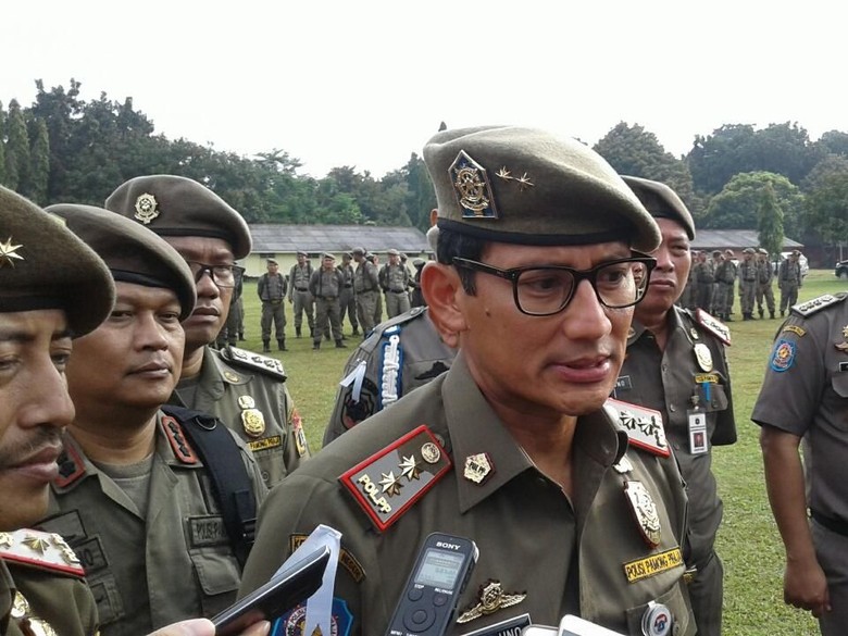 Sandiaga Sempat Usul Jalan Depan Stasiun Tanah Abang Ditutup Semua Sandiaga Sempat Usul Jalan Depan Stasiun Tanah Abang Ditutup Semua