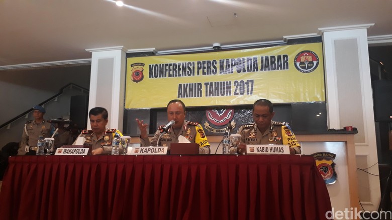 Polda Jabar Selamatkan Uang Negara Rp 14 M dari Kasus Korupsi Polda Jabar Selamatkan Uang Negara Rp 14 M dari Kasus Korupsi