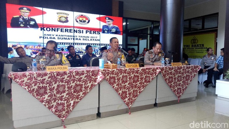 Polda Sumsel Pecat 24 Anggota, Mayoritas Terlibat Kasus Narkoba Polda Sumsel Pecat 24 Anggota, Mayoritas Terlibat Kasus Narkoba