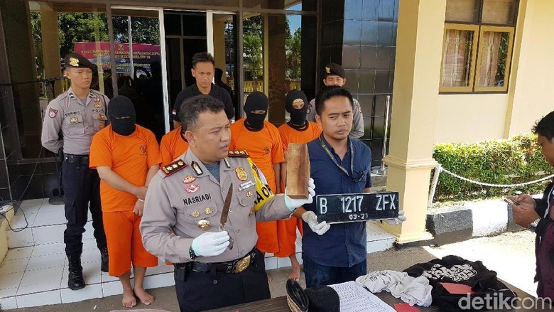 Aksi Kejam Penumpang yang Bunuh Sopir Taksi Online di Sukabumi