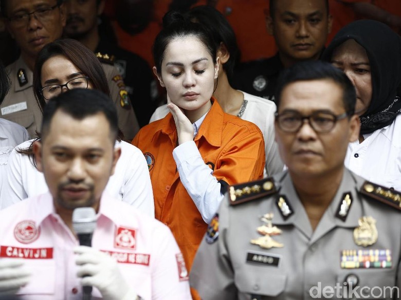 Jennifer Dunn Kena Kasus Narkoba Lagi, Sunan Kalijaga: Nggak Kapok-kapok! Jennifer Dunn Kena Kasus Narkoba Lagi, Sunan Kalijaga: Nggak Kapok-kapok!