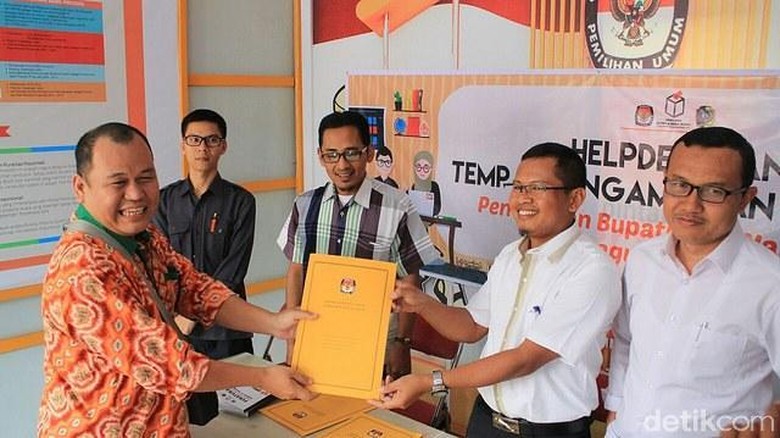 Tiga Kandidat Bacabup Tulungagung Ambil Formulir Pendaftaran Tiga Kandidat Bacabup Tulungagung Ambil Formulir Pendaftaran