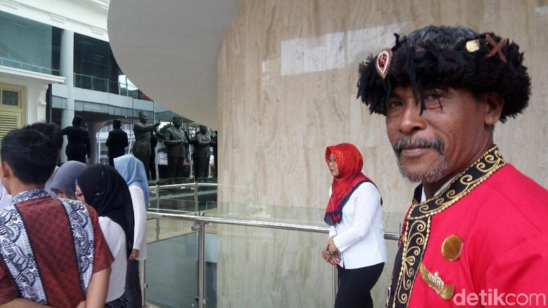 Melihat Peran Sultan dan Raja Nusantara di Perebutan Irian Barat Melihat Peran Sultan dan Raja Nusantara di Perebutan Irian Barat