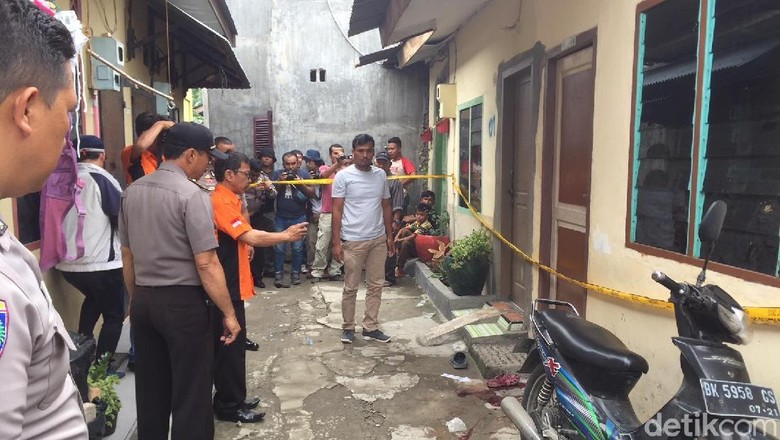 Diduga Selingkuh, Suami Ditikam Istri hingga Tewas di Medan Diduga Selingkuh, Suami Ditikam Istri hingga Tewas di Medan