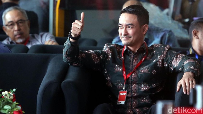 Zumi Zola: Saya Kurang Tahu soal Status Tersangka di KPK