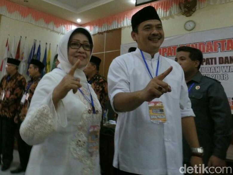 Pasangan Mundjidah-Sumrambah Daftar ke KPU Jombang, Diusung 3 Parpol