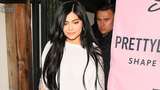 Kylie Jenner Trending di Twitter Sejak Umumkan Kelahiran Anak Pertama Kylie Jenner Trending di Twitter Sejak Umumkan Kelahiran Anak Pertama