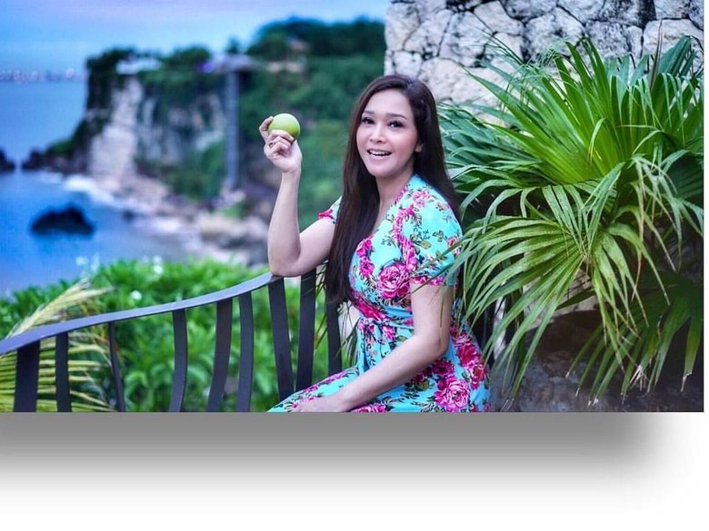 Komentar Ari Lasso di Postingan Maia Estianty Ini Bikin Heboh Netizen Komentar Ari Lasso di Postingan Maia Estianty Ini Bikin Heboh Netizen