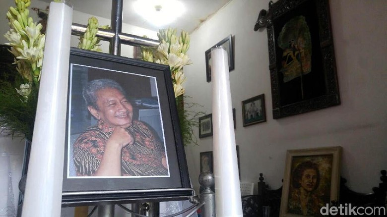 Kenangan Penyair Darmanto Jatman di Mata Sang Putra Kenangan Penyair Darmanto Jatman di Mata Sang Putra