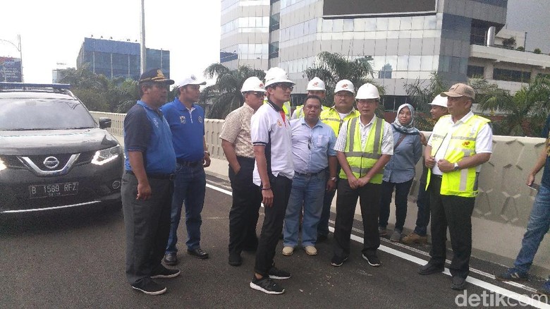 Flyover Pancoran Dibuka Besok, Sandi Harap Kurangi Macet 17 Persen Flyover Pancoran Dibuka Besok, Sandi Harap Kurangi Macet 17 Persen