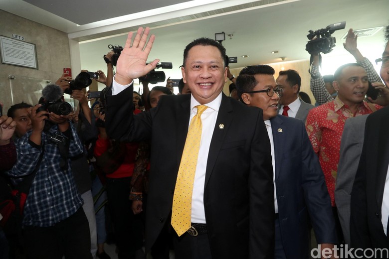 Buka Pidato, Ketua DPR Bamsoet Doakan Akom yang Dirawat di RS