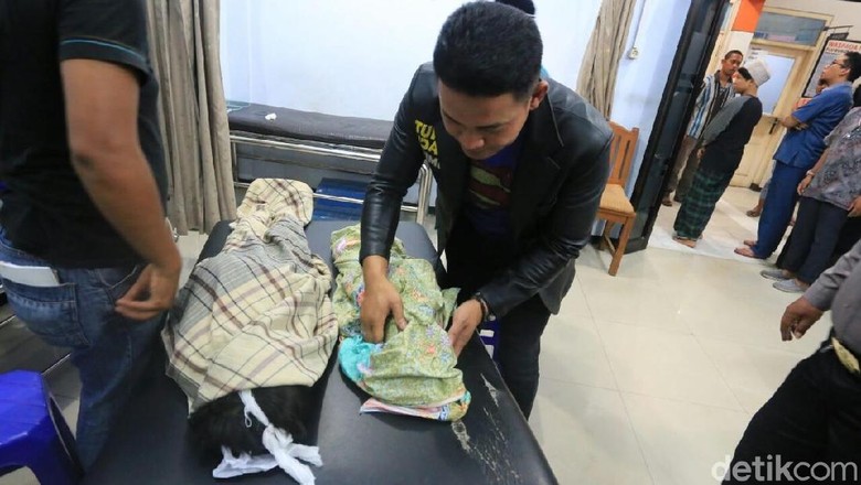 Begini Cara Ibu di Jombang Habisi 3 Buah Hatinya Sebelum Bunuh Diri Begini Cara Ibu di Jombang Habisi 3 Buah Hatinya Sebelum Bunuh Diri