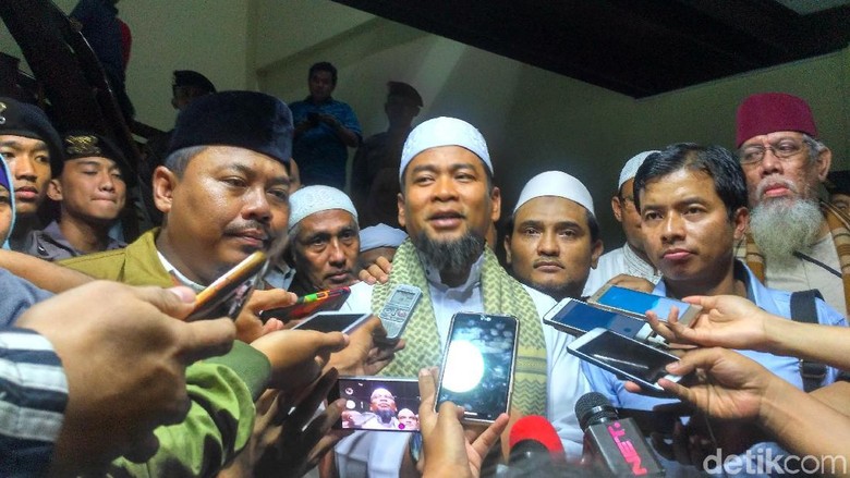 Kawalan Alumni 212 dan Pembelaan Ustaz Zulkifli yang Jadi Tersangka