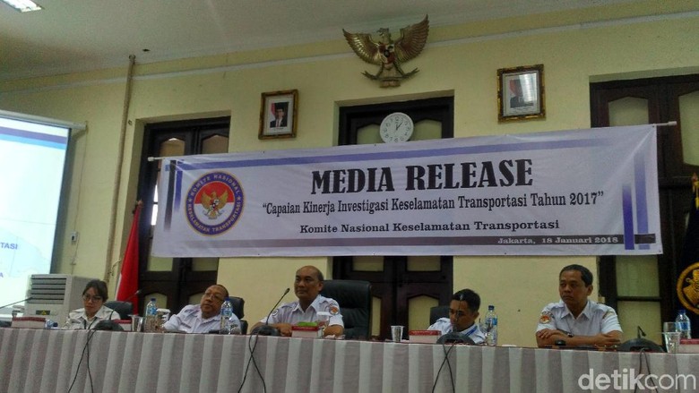 Naik 2 Kali Lipat, KNKT Catat Ada 34 Kecelakaan Pelayaran di 2017 Naik 2 Kali Lipat, KNKT Catat Ada 34 Kecelakaan Pelayaran di 2017