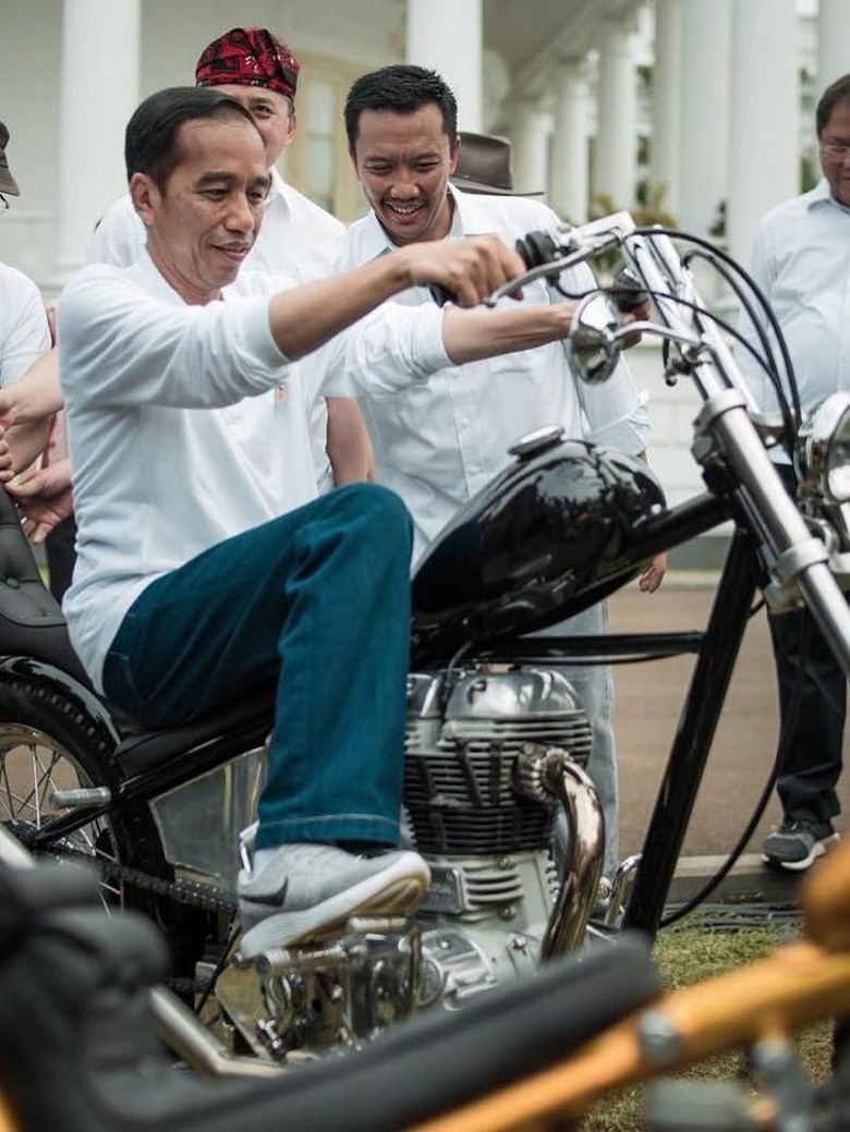 Alasan Jokowi Beli Motor Chopper Emas Dari Bengkel Lebak Bulus